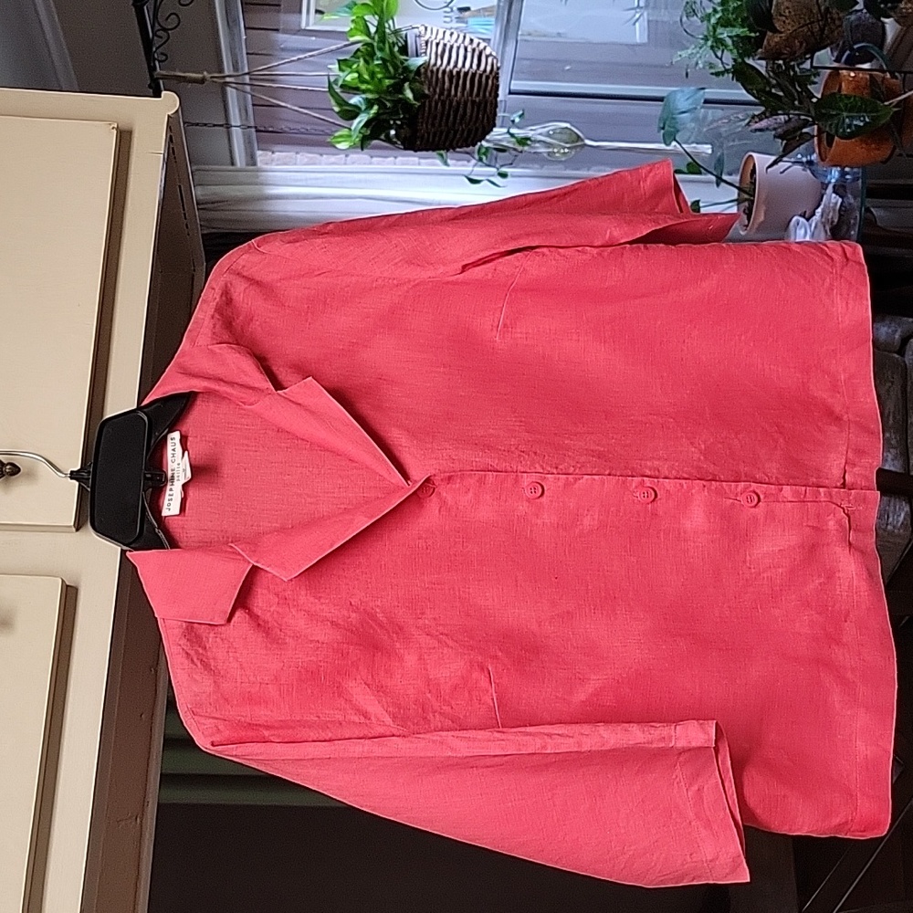 Josephine chaus linen top.